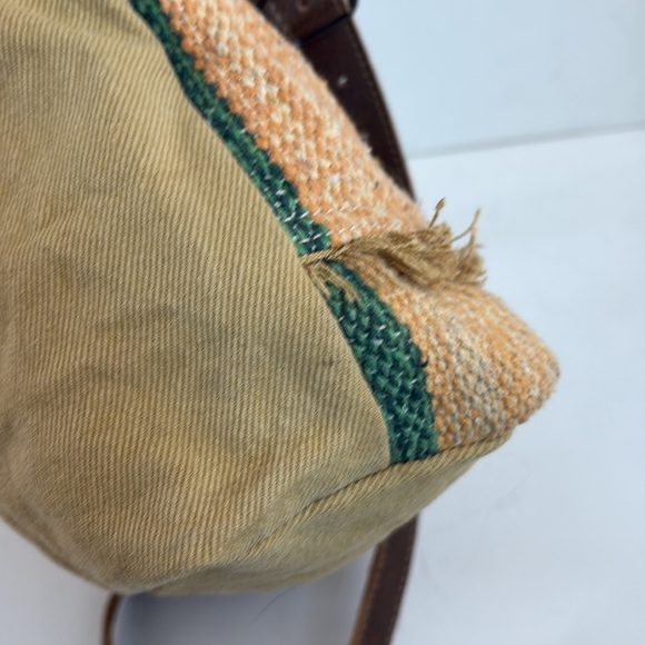 Myra Fragrant Yellow Shoulder Bag crossbody SW rug design embossed leather - Picture 9 of 16